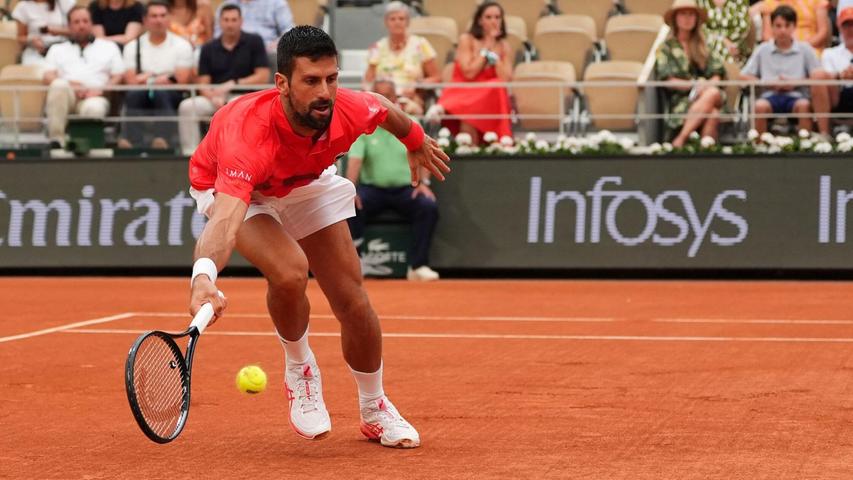 Novak Djokovic ist in Paris ins Achtelfinale marschiert. Novak Djokovic ist in Paris ins Achtelfinale marschiert.
