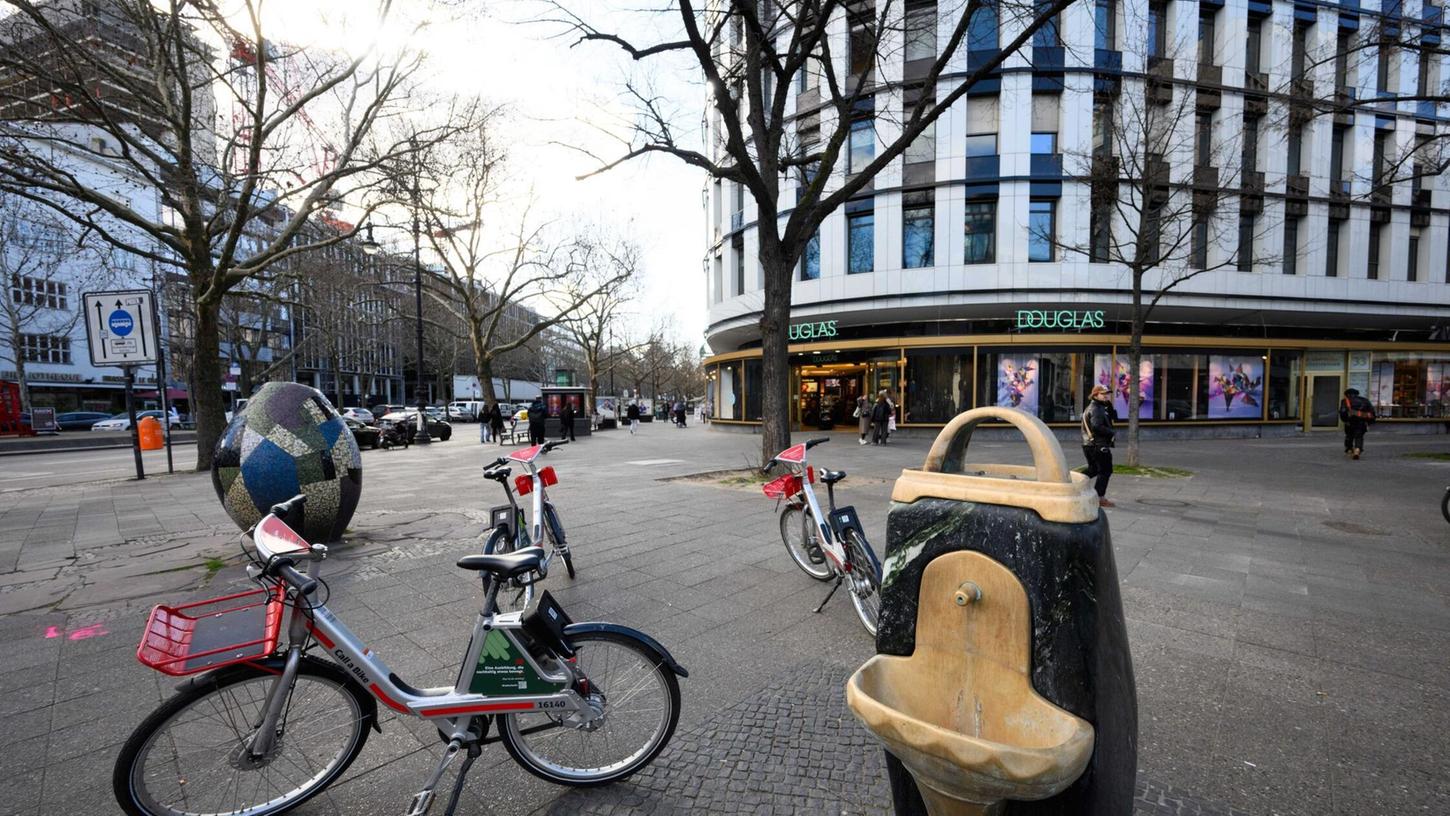 Direkt am Kurfürstendamm soll Harald Juhnke seinen eigenen Platz bekommen. (Archivbild) Direkt am Kurfürstendamm soll Harald Juhnke seinen eigenen Platz bekommen. (Archivbild)