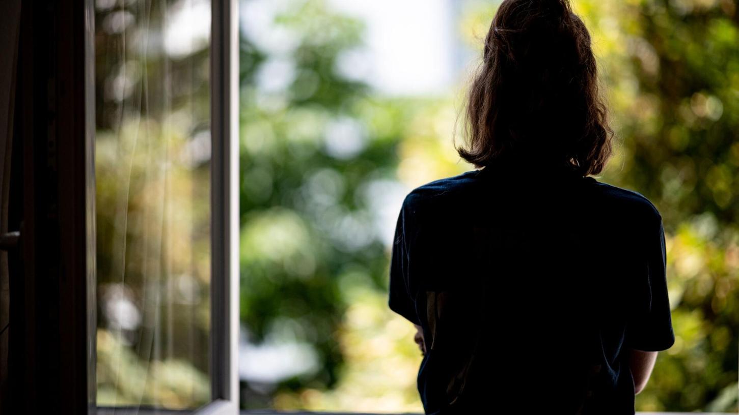 Frauen, die eine Fehlgeburt erleiden, brauchen häufig eine Pause, um sich zu erholen. Frauen, die eine Fehlgeburt erleiden, brauchen häufig eine Pause, um sich zu erholen.