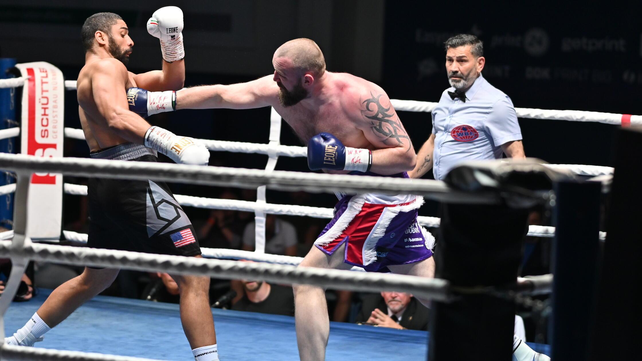 Warrior‘s Night Boxen in Nürnberg mit Mike Lehnis, Anthony Zaulig und ...