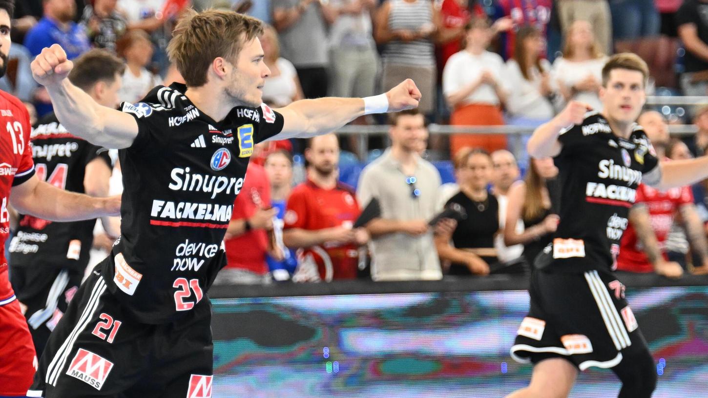 Wichtig hoch Zwei: Der HC Erlangen von Christopher Bissel und Viggó Kristjánsson behielt beim hochintensiven Abstiegsendspiel in Bietigheim ein heißes Herz und einen kühlen Kopf. Wichtig hoch Zwei: Der HC Erlangen von Christopher Bissel und Viggó Kristjánsson behielt beim hochintensiven Abstiegsendspiel in Bietigheim ein heißes Herz und einen kühlen Kopf.