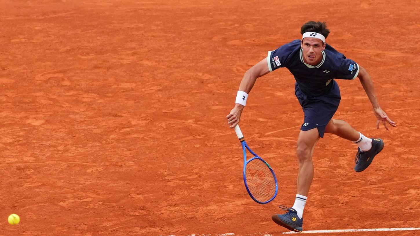 Daniel Altmaier muss weiter auf sein erstes Grand-Slam-Viertelfinale warten. Daniel Altmaier muss weiter auf sein erstes Grand-Slam-Viertelfinale warten.