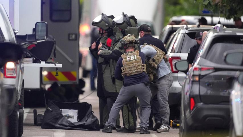 Das FBI sprach von einem „Terrorangriff“, die örtliche Polizei blieb mit ihrer Einstufung zurückhaltender. Das FBI sprach von einem „Terrorangriff“, die örtliche Polizei blieb mit ihrer Einstufung zurückhaltender.