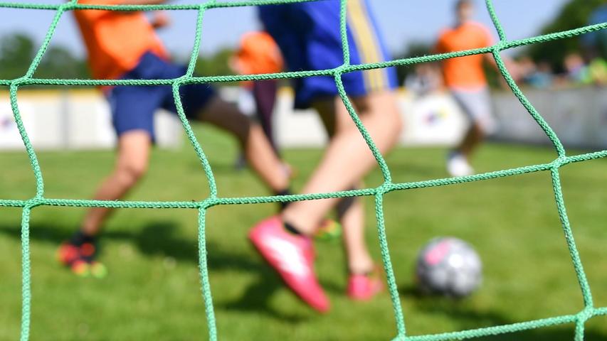 Fußball wird an vielen Orten gespielt. Bei anderen Sportarten ist das Angebot dünner. (Illustration) Fußball wird an vielen Orten gespielt. Bei anderen Sportarten ist das Angebot dünner. (Illustration)