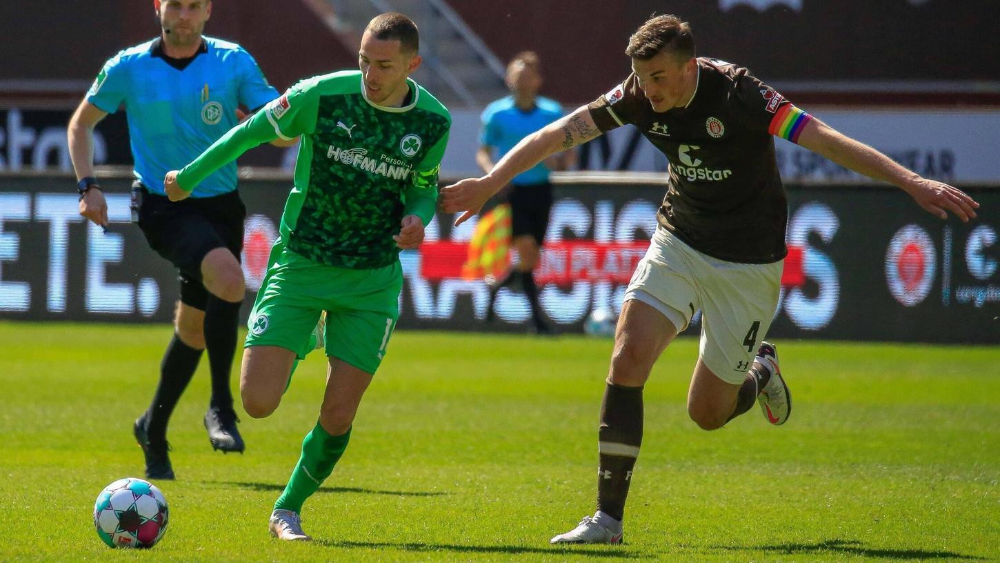 Lernen sich bald im grünen Trikot neu kennen: Branimir Hrgota und Philipp Ziereis. Lernen sich bald im grünen Trikot neu kennen: Branimir Hrgota und Philipp Ziereis.