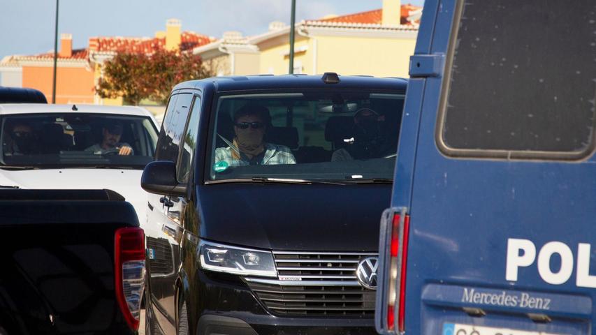 Die erneute Suchaktion nach der in Portgugal verschwundenen Maddie findet auf Antrag der deutschen Justiz statt. Die erneute Suchaktion nach der in Portgugal verschwundenen Maddie findet auf Antrag der deutschen Justiz statt.