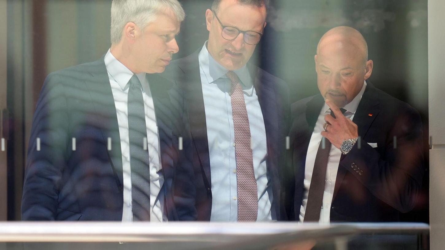 Die Führung der Unions-Fraktion hat sich mit Außenminister Wadephul auf eine gemeinsame Linie verständigt, was Israel angeht. Die Führung der Unions-Fraktion hat sich mit Außenminister Wadephul auf eine gemeinsame Linie verständigt, was Israel angeht.