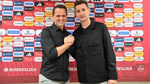 Juni 2024: Gleich zwei wichtige Neuzugänge vermeldet der Club abseits des Platzes. Zunächst gibt der Verein Ende Mai 2024 bekannt, dass der ehemalige DFB-Funktionär Joti Chatzialexiou den von Dieter Hecking geräumten Posten als Sportvorstand übernimmt. Erste Aufgabe des neuen mächtigen Mannes: Einen Nachfolger für den nach Berlin abgewanderten Cristian Fiél. Nach knapp einer Woche lässt der Verein die Katze aus dem Sack: Am 11. Juni präsentieren Chatzialexiou und der Verein Miroslav Klose als neuen Club-Coach.