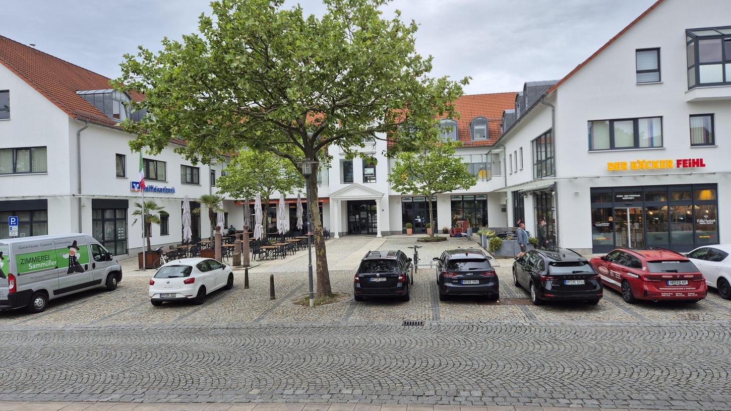 Im Zentrum der Betrachtung: neue Gestaltung für den Betonplatz im Centrum Im Zentrum der Betrachtung: neue Gestaltung für den Betonplatz im Centrum