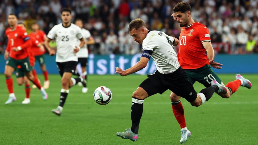 Joshua Kimmich verliert im Jubiläumsspiel. Joshua Kimmich verliert im Jubiläumsspiel.