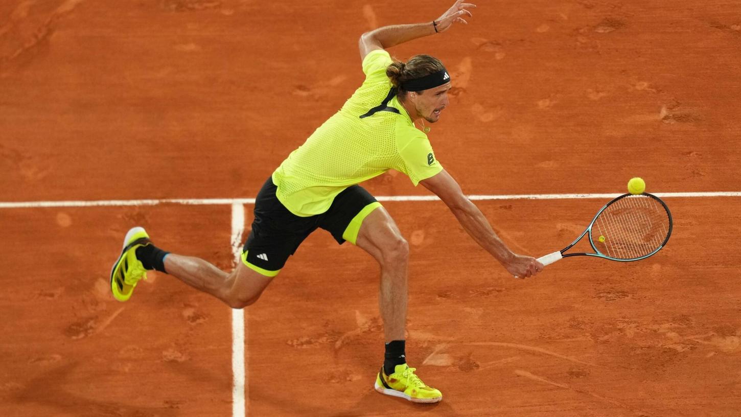 Alexander Zverev war nach seinem Aus in Paris gefrustet. Alexander Zverev war nach seinem Aus in Paris gefrustet.