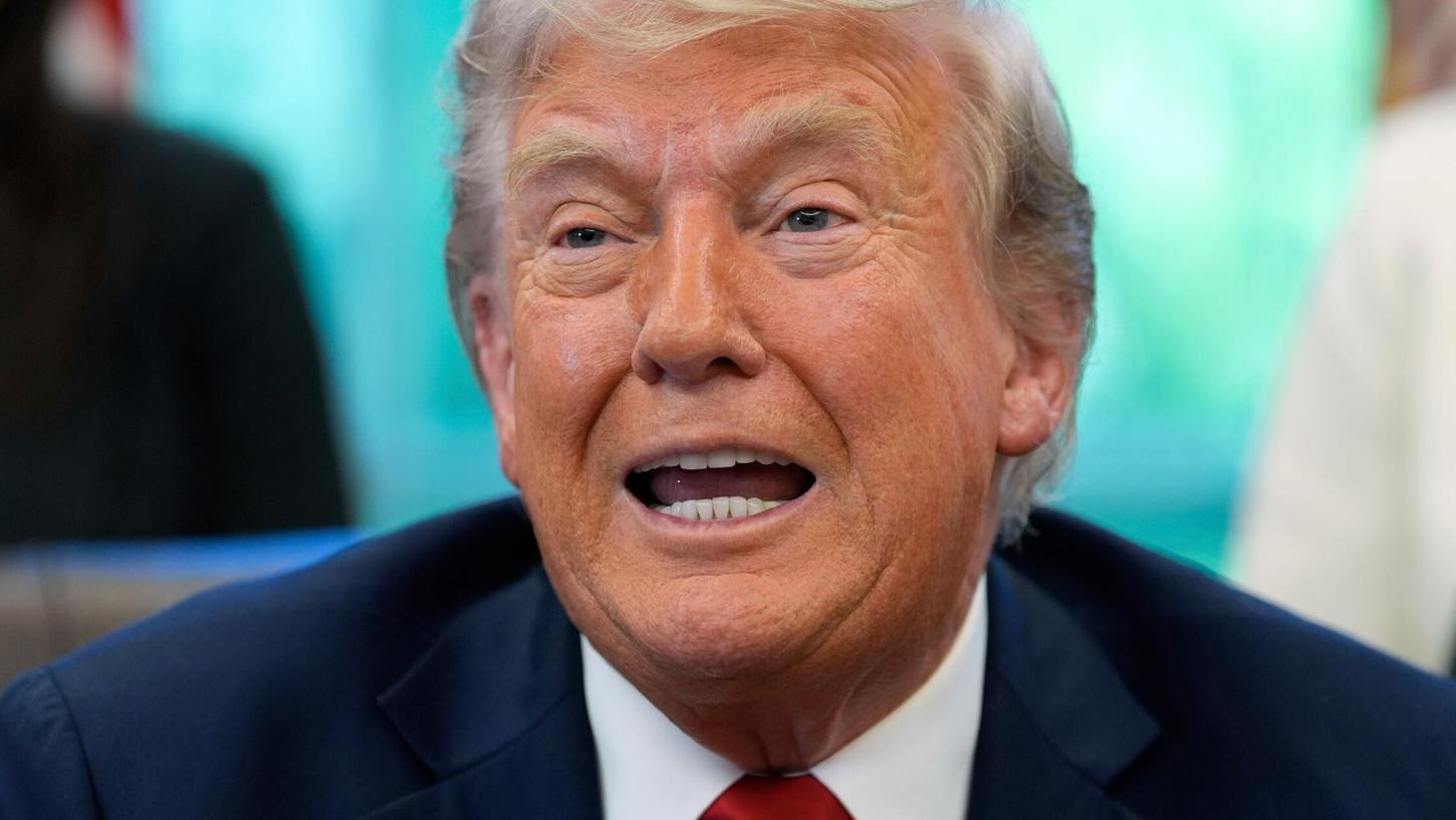 Donald Trump lässt kein gutes Haar an seinem Vorgänger. (Archivbild) Donald Trump lässt kein gutes Haar an seinem Vorgänger. (Archivbild)