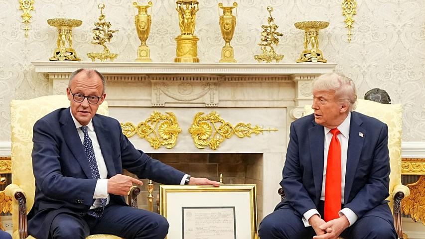Donald Trump empfing Friedrich Merz mit warmen Worten im Oval Office. Donald Trump empfing Friedrich Merz mit warmen Worten im Oval Office.