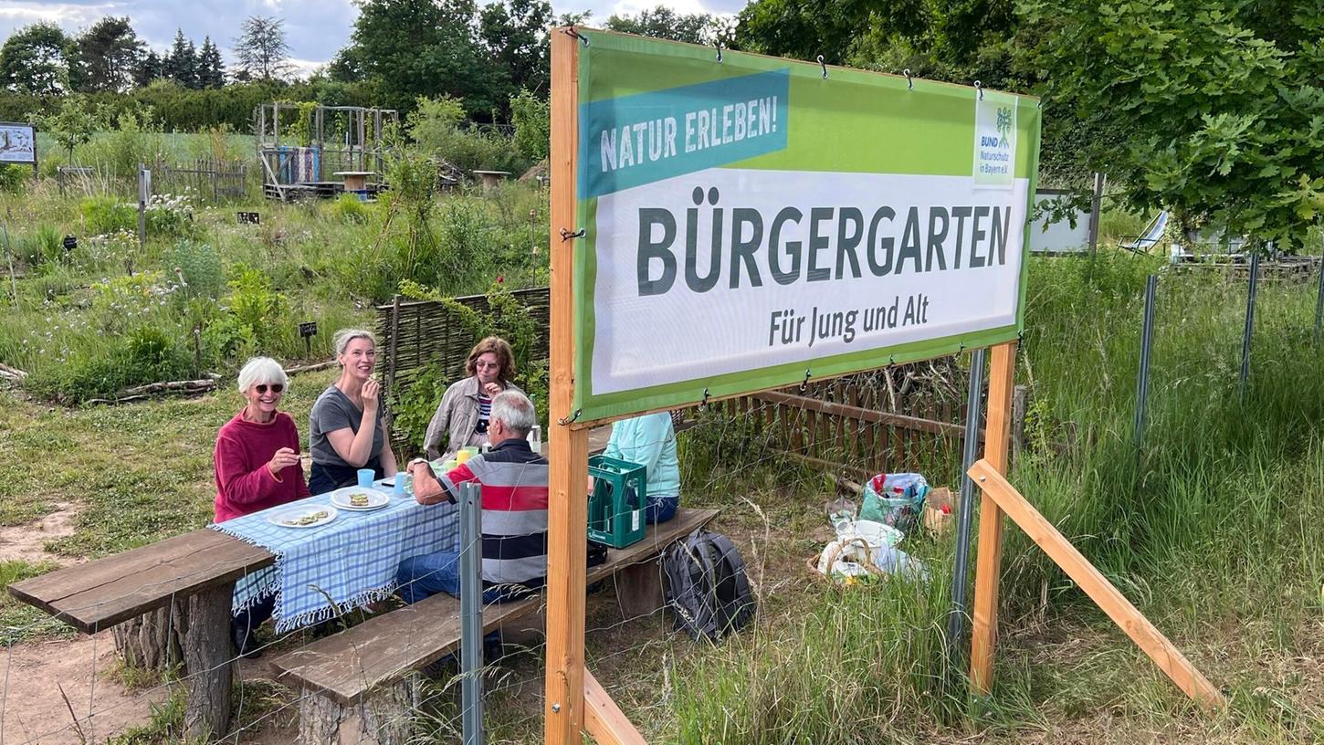Lernen, sich erholen, die Natur hautnah erleben - all das macht der Bürgergarten in Zirndorf möglich. Lernen, sich erholen, die Natur hautnah erleben - all das macht der Bürgergarten in Zirndorf möglich.