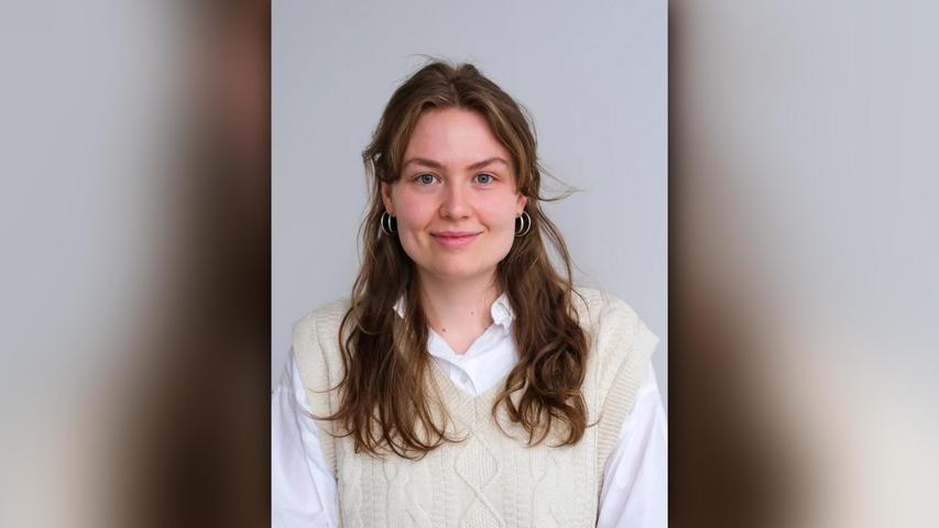 Antonia hofft, dass irgendjemand noch ein cooles Festival-Bild von ihr macht. Antonia hofft, dass irgendjemand noch ein cooles Festival-Bild von ihr macht.