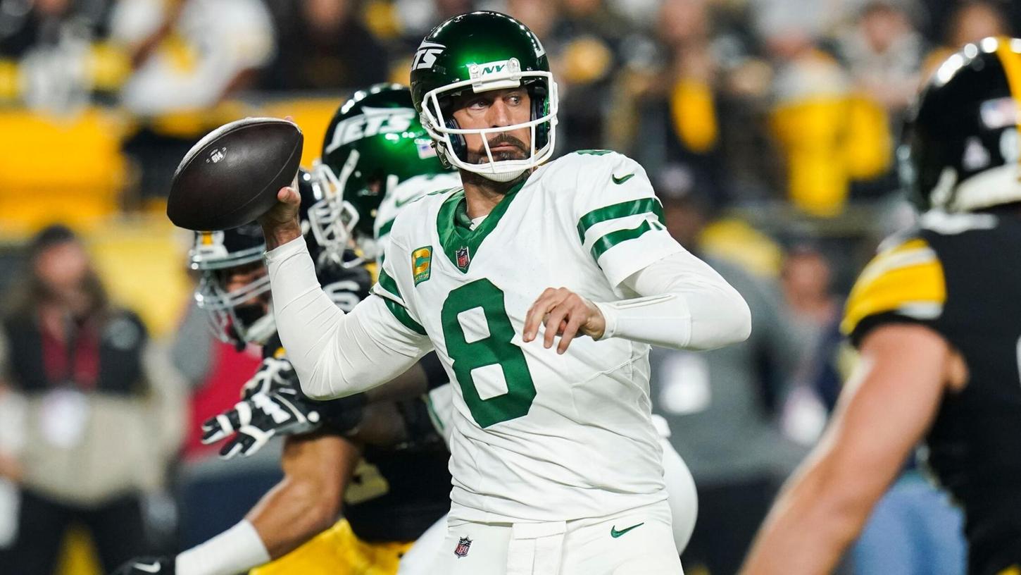 Trägt zukünftig das Gelb und Schwarz der Pittsburgh Steelers: Quarterback Aaron Rodgers. Trägt zukünftig das Gelb und Schwarz der Pittsburgh Steelers: Quarterback Aaron Rodgers.