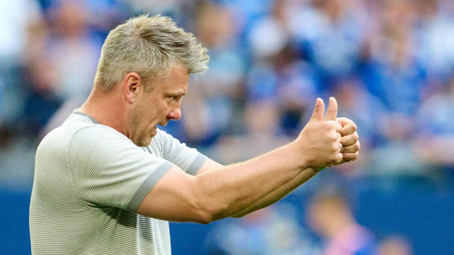 Daumen hoch für den FC Daumen hoch für den FC