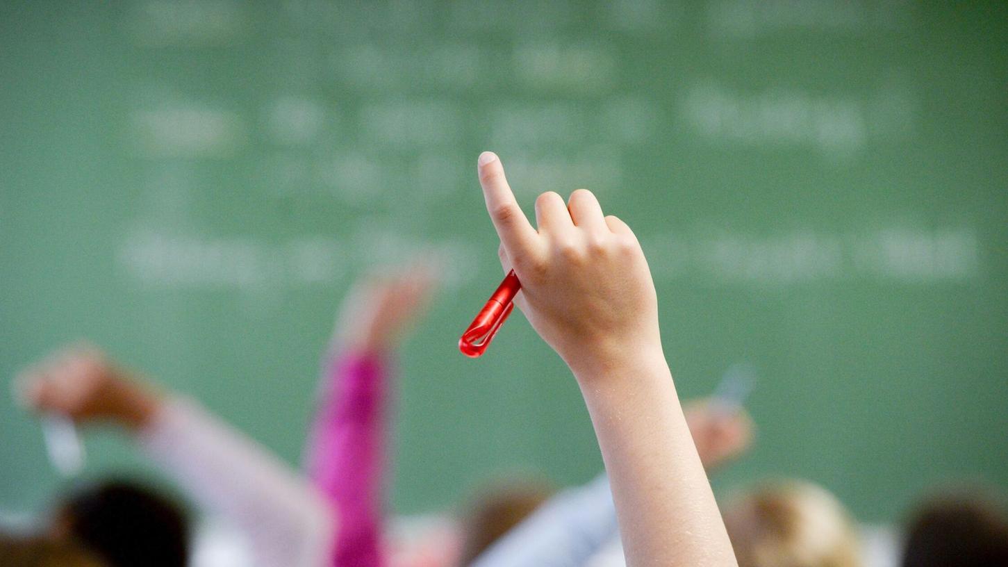 Mit dem Startchancen-Programm sollen nach sozialen Faktoren ausgewählte Schulen gefördert werden, damit die dortigen Kinder ihre Talente besser entdecken können. (Illustration) Mit dem Startchancen-Programm sollen nach sozialen Faktoren ausgewählte Schulen gefördert werden, damit die dortigen Kinder ihre Talente besser entdecken können. (Illustration)