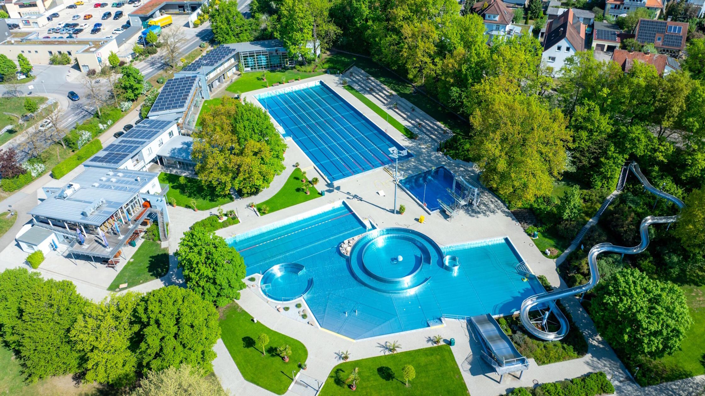 20250525_Freizeitbad_1_(c)_www.geo-drohne