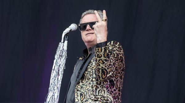 Sie sind vor allem dafür bekannt die Musik klassischer Popbands zu covern und diese in einer Punk-Rock-Version wiederzugeben.