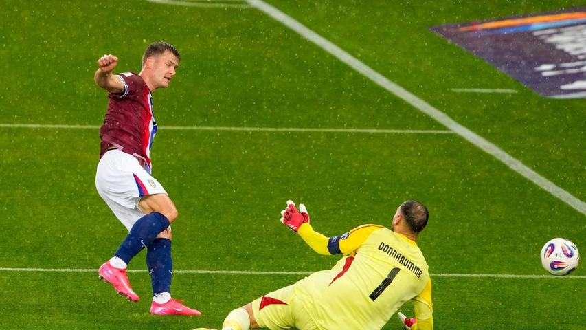 Alexander Sorloth von Atletico Madrid traf zum norwegischen Führungstor. Alexander Sorloth von Atletico Madrid traf zum norwegischen Führungstor.
