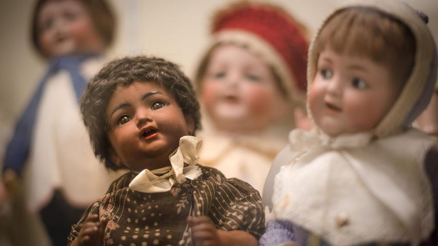 Seit Ende 2022 ist das Puppenmuseum Coburg geschlossen. Die rund 4.000 Exponate wurden im Jahr 2024 in der Kulturfabrik Cortendorf eingelagert. Seit Ende 2022 ist das Puppenmuseum Coburg geschlossen. Die rund 4.000 Exponate wurden im Jahr 2024 in der Kulturfabrik Cortendorf eingelagert.