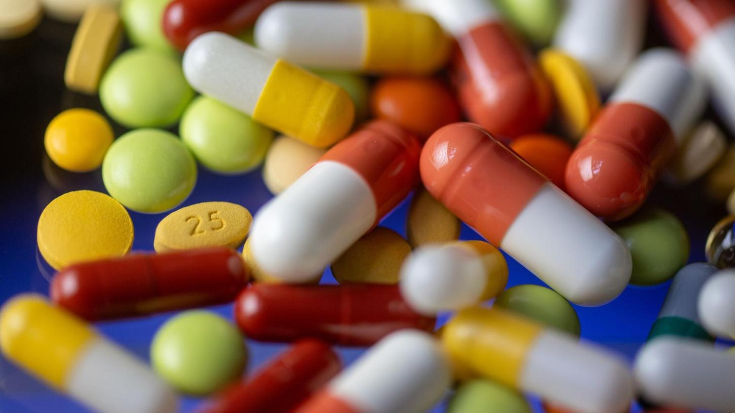 Gefragte Arzneien: In der Pharma- und Chemiebranche bleibt die Beschäftigung insgesamt stabil. Gefragte Arzneien: In der Pharma- und Chemiebranche bleibt die Beschäftigung insgesamt stabil.
