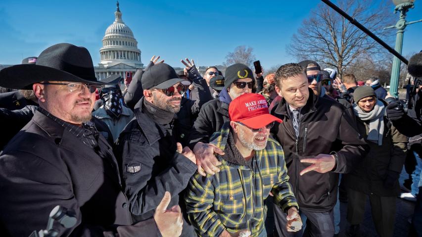 Mit ihrem Sturm aufs Kapitol griffen die Trump-Anhänger auch ein Symbol der US-Demokratie an. (Archivbild) Mit ihrem Sturm aufs Kapitol griffen die Trump-Anhänger auch ein Symbol der US-Demokratie an. (Archivbild)