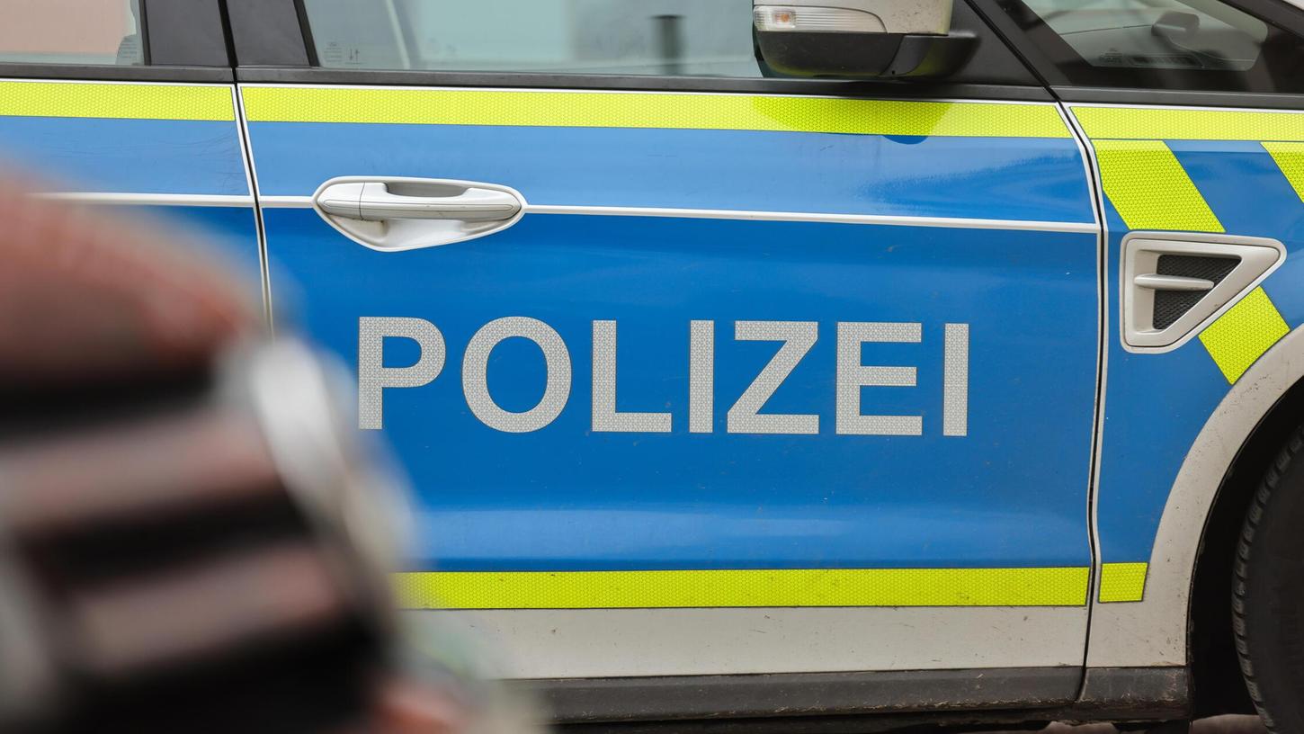 Ein 50-Jähriger galt seit Samstag, 7. Juni, als vermisst. Jetzt trafen ihn Beamte wohlauf an. Ein 50-Jähriger galt seit Samstag, 7. Juni, als vermisst. Jetzt trafen ihn Beamte wohlauf an.