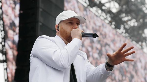 Auf der Mandora Stage trat am Samstagabend "The Ghost Inside" auf.