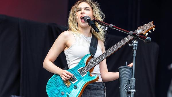 Vor allem mit ihrem Cover von Metallicas „Enter Sandman“ wurden sie bekannt. 2017 erschien dann das erste Debütalbum.