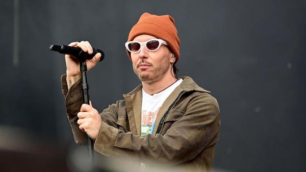 Der amerikanischer Musiker, Songwriter und Gitarrist, Jerry Cantrell, ist am Samstagnachmittag auf der Mandora Stage aufgetreten.