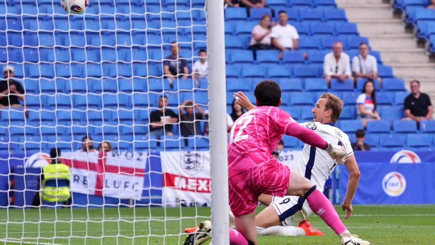 Englands Kapitän Harry Kane erlöste seine Mannschaft mit dem 1:0 gegen den Fußball-Zwerg Andorra. Englands Kapitän Harry Kane erlöste seine Mannschaft mit dem 1:0 gegen den Fußball-Zwerg Andorra.