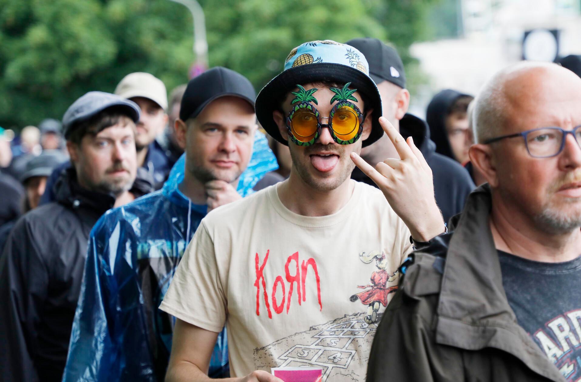 Auffällig sein geht aber auch mit einer simplen Brille wie dieser.