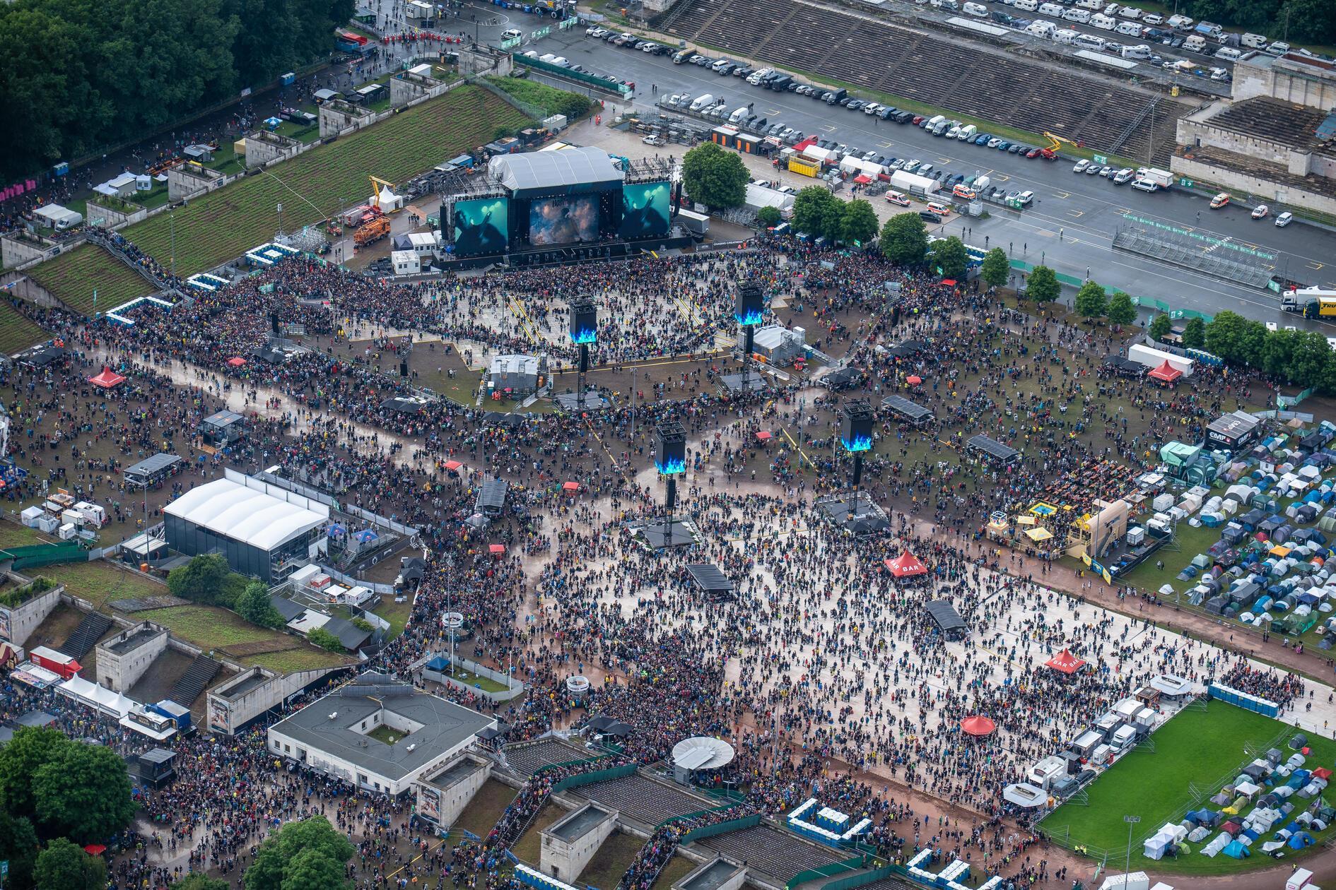 Hilfreich kann dabei der Blick von oben auf das gesamte Gelände sein.