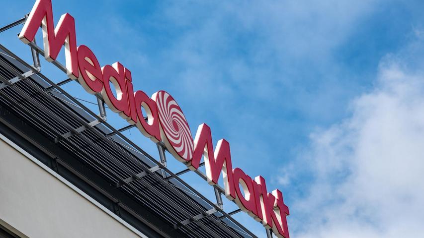 Media Markt wächst, während immer mehr Saturn-Geschäfte schließen. Media Markt wächst, während immer mehr Saturn-Geschäfte schließen.