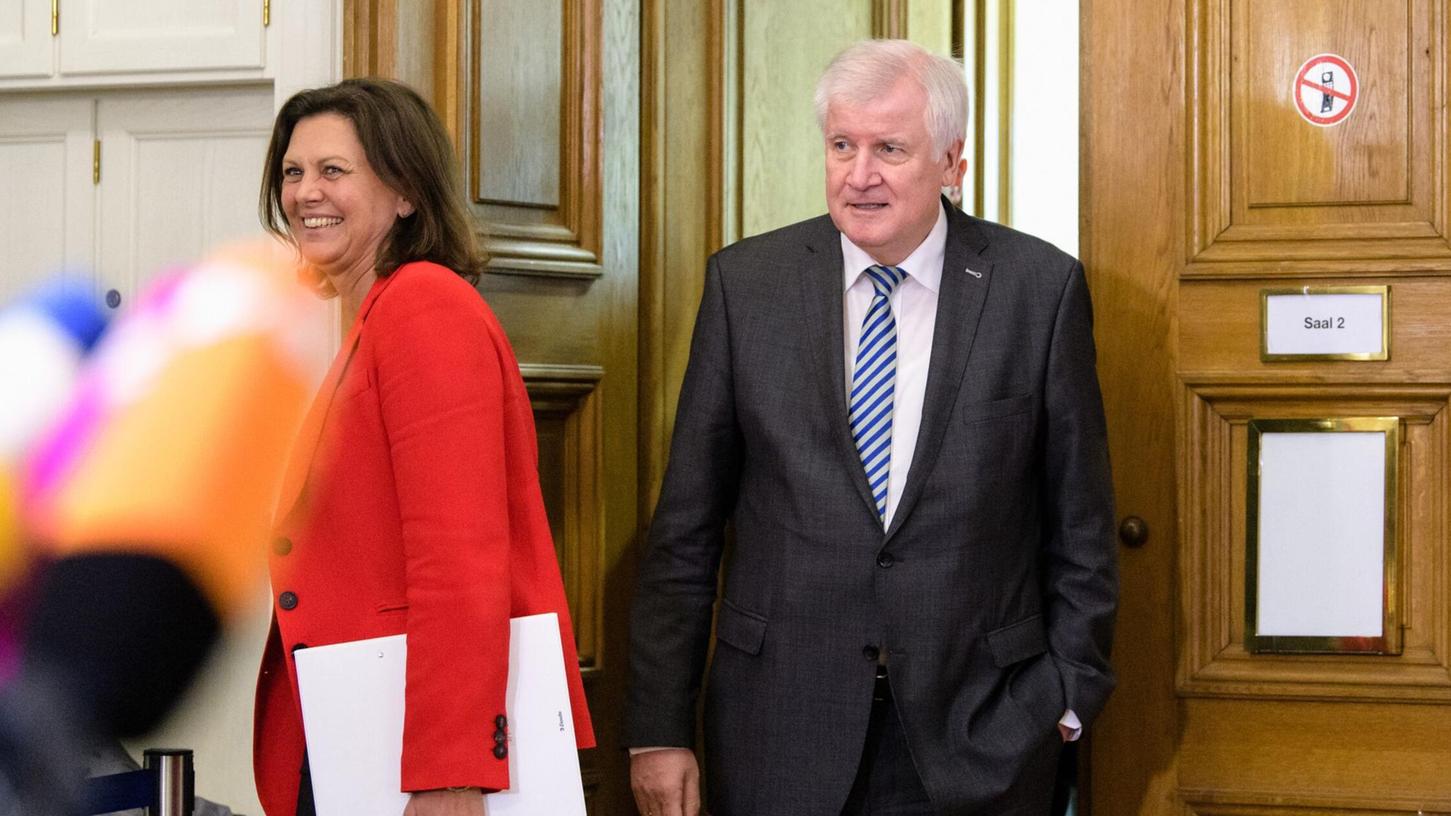 Seehofer sieht Aigner für das höchste Staatsamt geeignet. (Archivbild) Seehofer sieht Aigner für das höchste Staatsamt geeignet. (Archivbild)