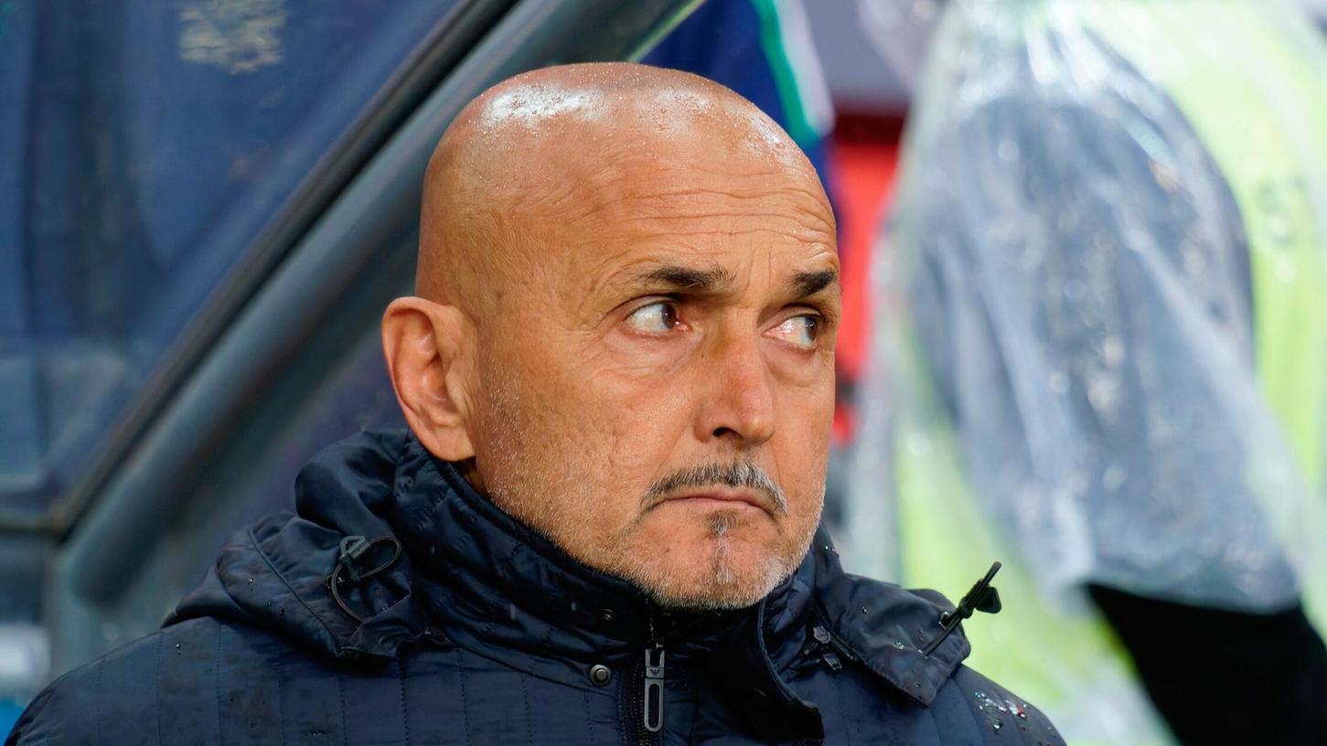 Luciano Spallettis Zeit als italienischer Nationaltrainer ist bald vorbei. Luciano Spallettis Zeit als italienischer Nationaltrainer ist bald vorbei.