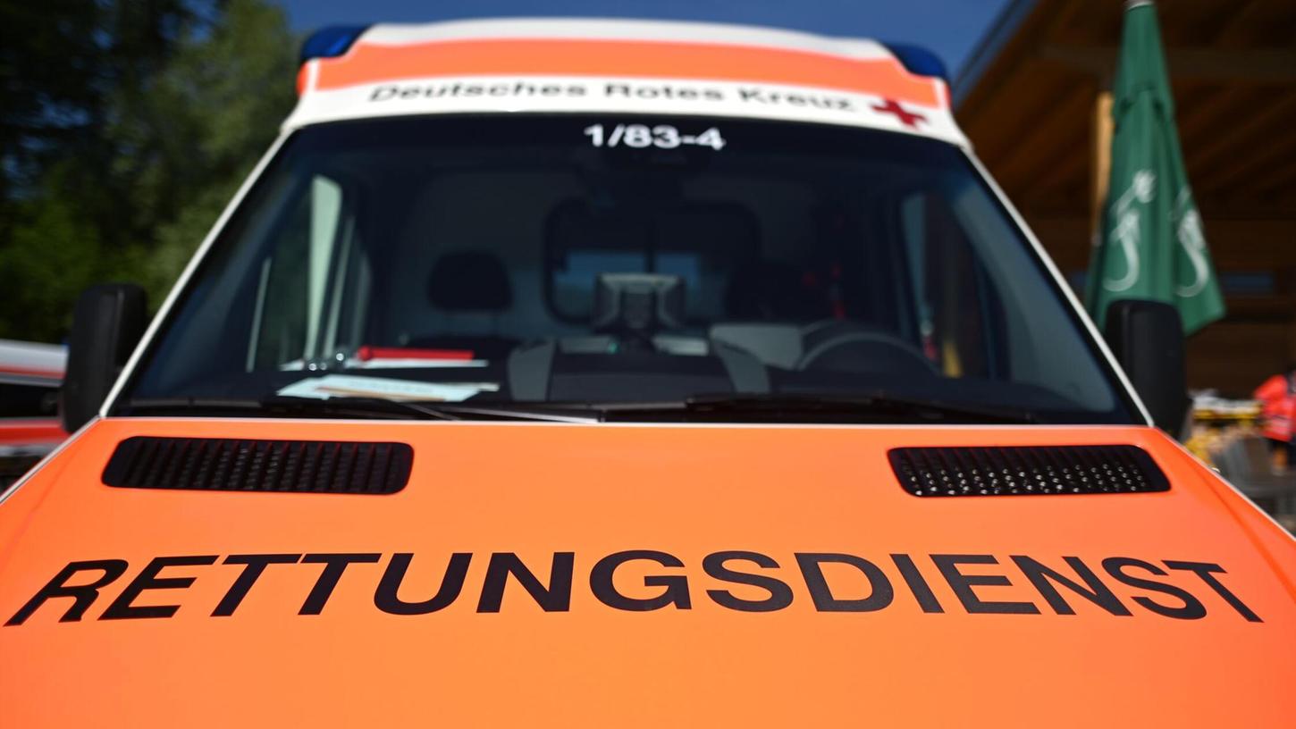 Zwei Menschen wurden schwer verletzt. (Symbolbild) Zwei Menschen wurden schwer verletzt. (Symbolbild)