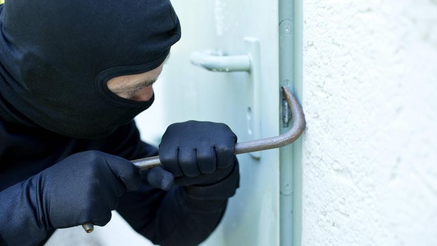 Kriminalstatistik: Im Landkreis Fürth leben die Menschen nach wie vor sicher, aber... Kriminalstatistik: Im Landkreis Fürth leben die Menschen nach wie vor sicher, aber...