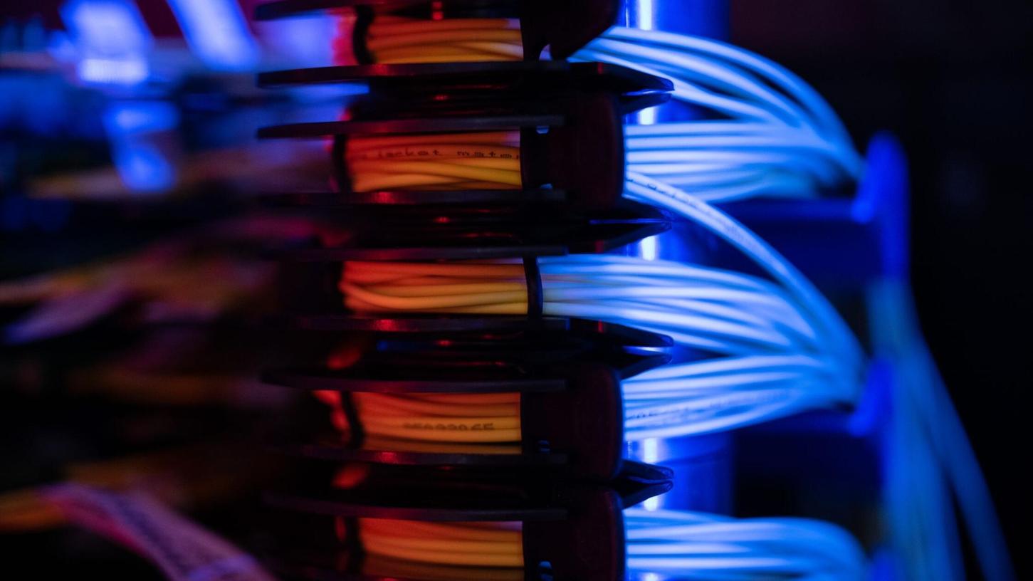 Aus Sicht von Bitkom-Präsident Ralf Wintergerst muss sich Deutschland aus einseitigen Abhängigkeiten lösen, auch bei digitaler Infrastruktur. (Symbolbild). Aus Sicht von Bitkom-Präsident Ralf Wintergerst muss sich Deutschland aus einseitigen Abhängigkeiten lösen, auch bei digitaler Infrastruktur. (Symbolbild).