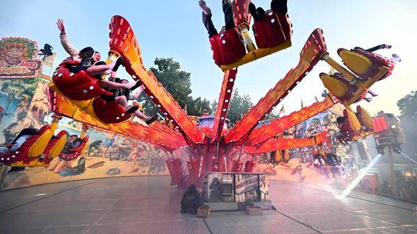 Erlangen: Attraktion auf der 270. Erlanger Bergk