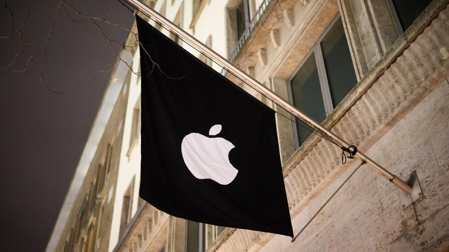 Apple kritisiert, man solle mit anderen Firmen bisher verschlüsselte Nutzerdaten teilen. (Archivbild) Apple kritisiert, man solle mit anderen Firmen bisher verschlüsselte Nutzerdaten teilen. (Archivbild)