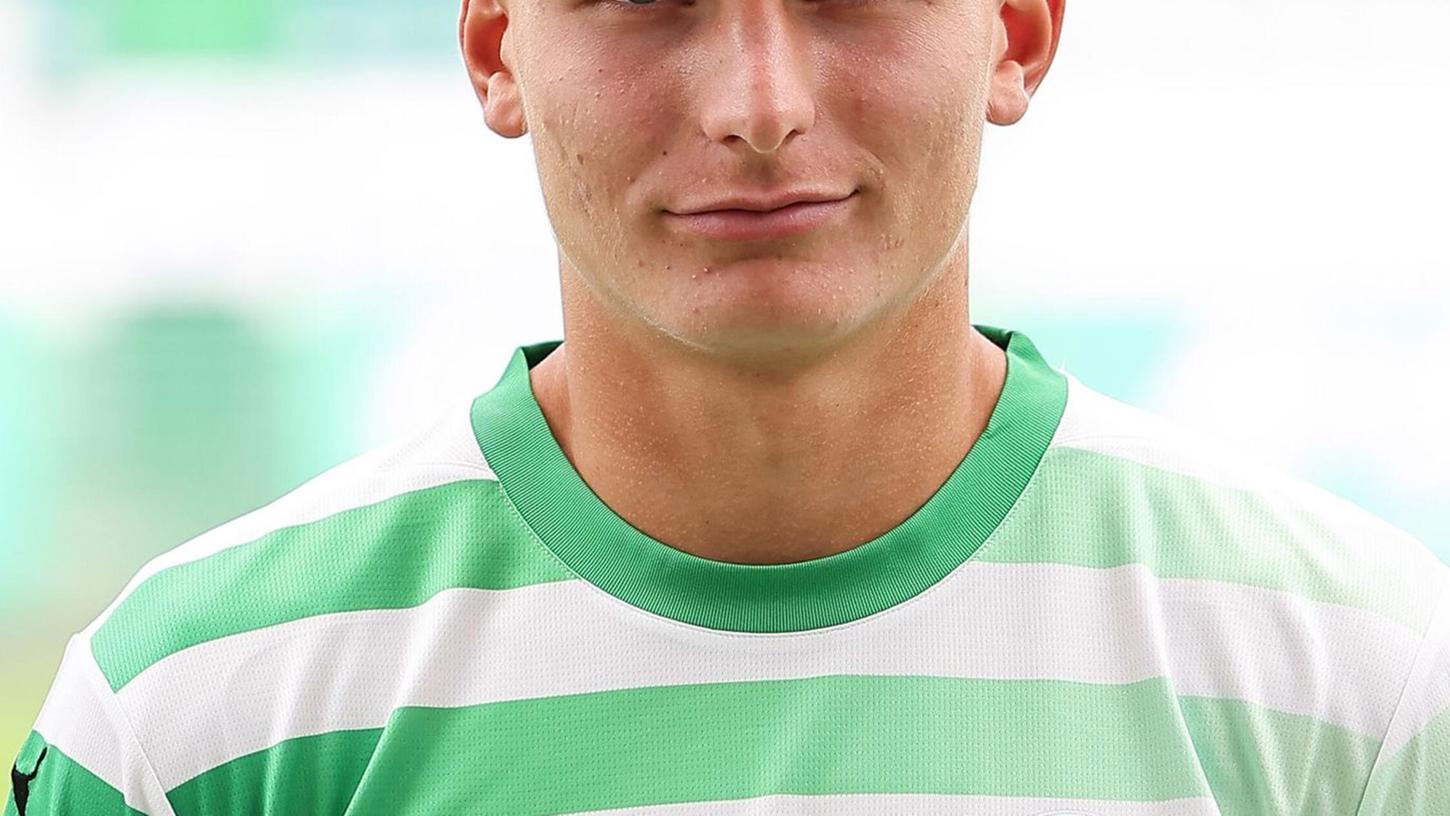 Matti Wagner verlängert in Fürth und spielt in Aachen. Matti Wagner verlängert in Fürth und spielt in Aachen.