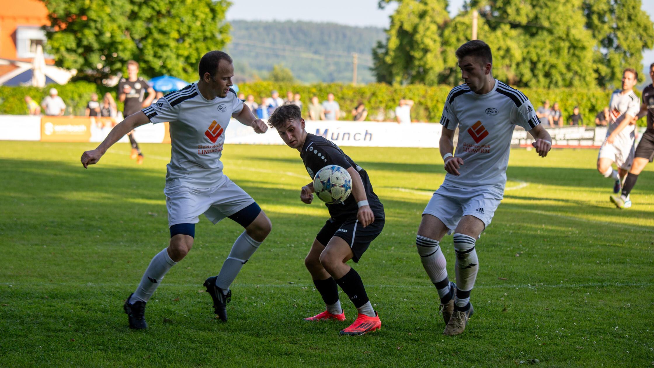 Vollmanschaft der SpVgg NSR startet mit intensiver Vorbereitung in die neue Saison