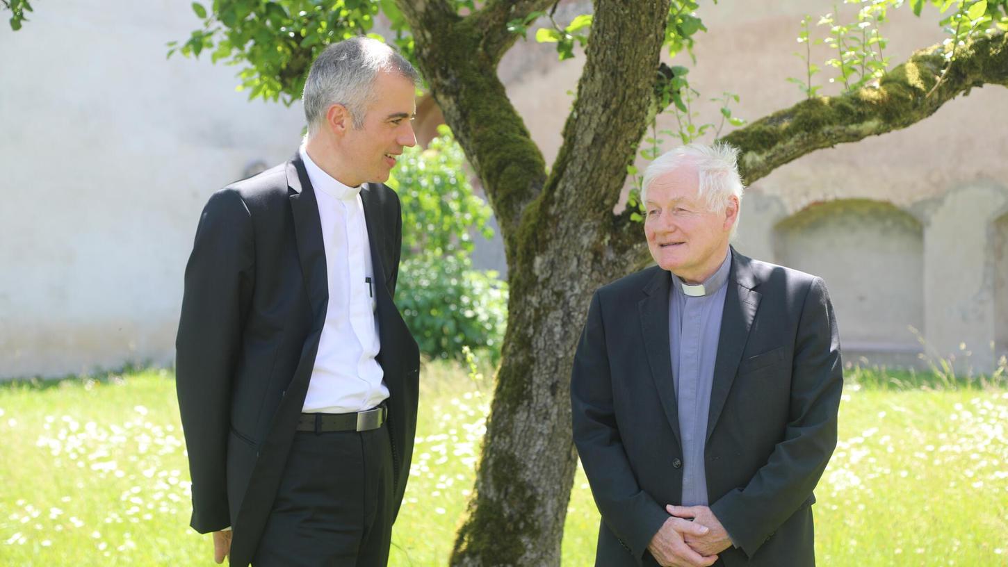 Diözesanadministrator.Dompropst Alfred Rottler (rechts) mit seinem ständigen Stellvertreter Domkapitular Michael Alberter (links) Diözesanadministrator.Dompropst Alfred Rottler (rechts) mit seinem ständigen Stellvertreter Domkapitular Michael Alberter (links)
