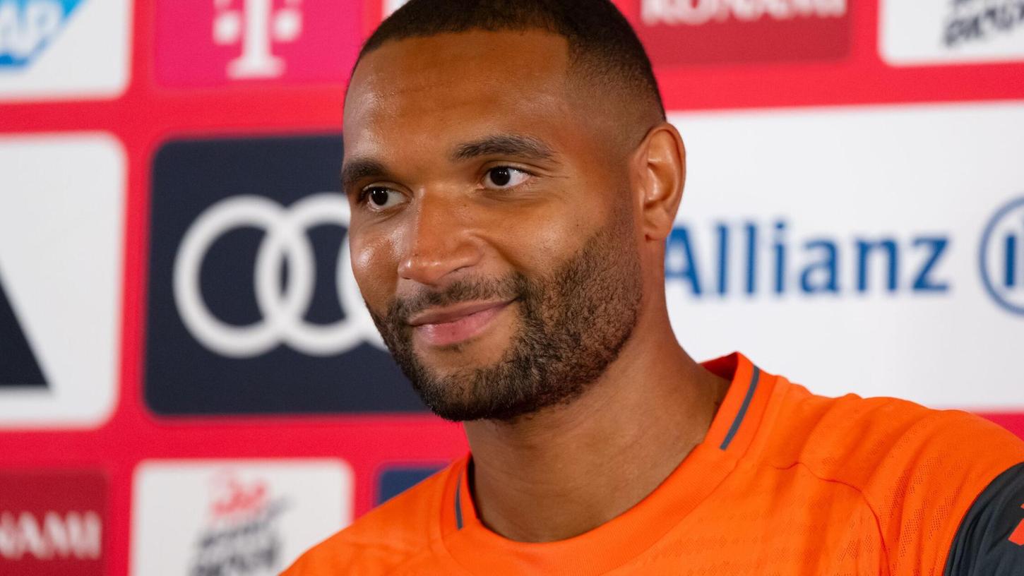 Jonathan Tah bei seiner Vorstellung in Orlando. Jonathan Tah bei seiner Vorstellung in Orlando.