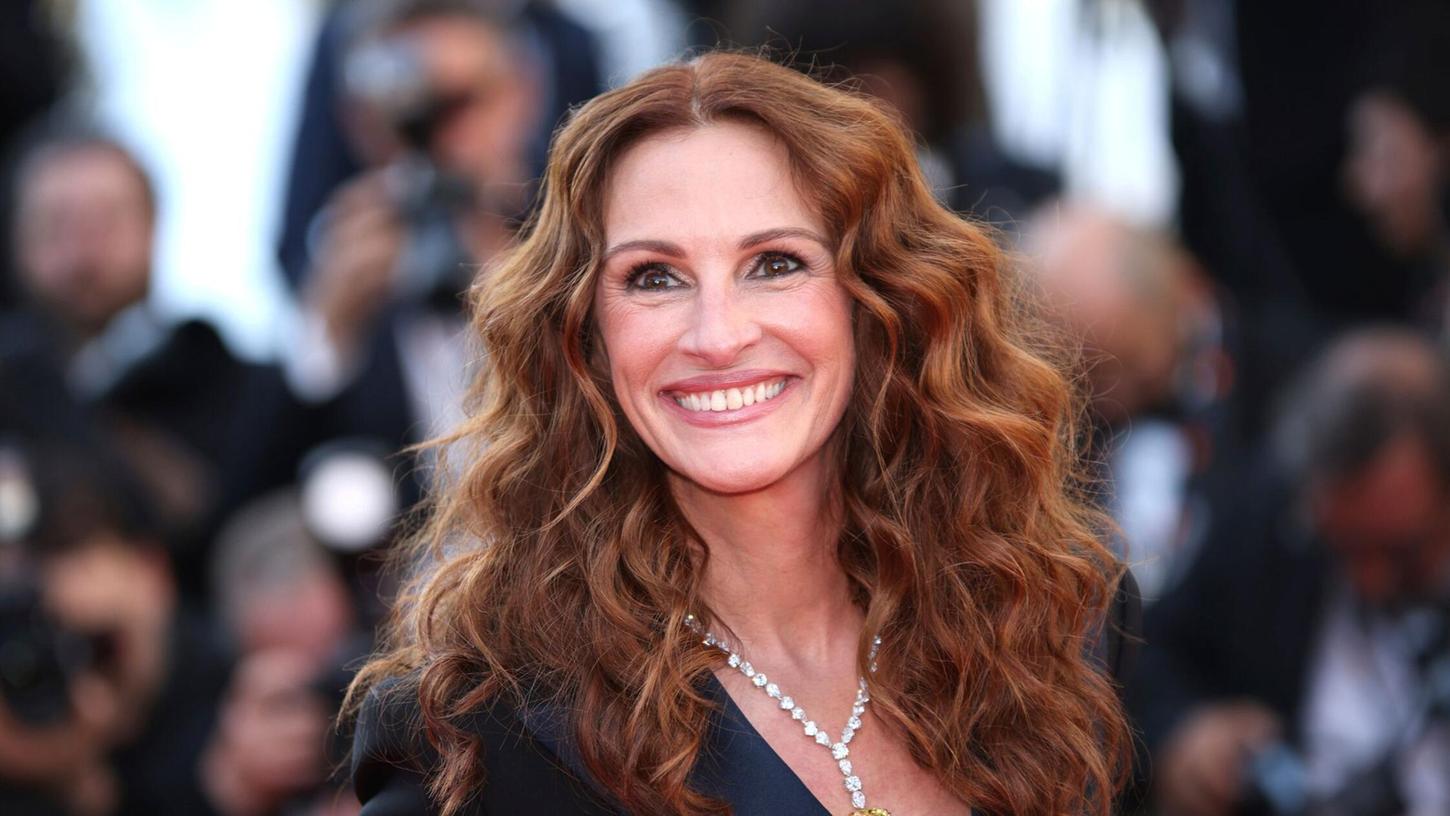 Mit „Pretty Woman“ wurde Julia Roberts vor 35 Jahren zum Weltstar. Die Lacher in dem Film sind sicher gesetzt, etwa wenn Roberts als Vivian beim Dinner die Schnecken „schlüpfrige kleine Scheißerchen“ nennt.(Archivbild) Mit „Pretty Woman“ wurde Julia Roberts vor 35 Jahren zum Weltstar. Die Lacher in dem Film sind sicher gesetzt, etwa wenn Roberts als Vivian beim Dinner die Schnecken „schlüpfrige kleine Scheißerchen“ nennt.(Archivbild)