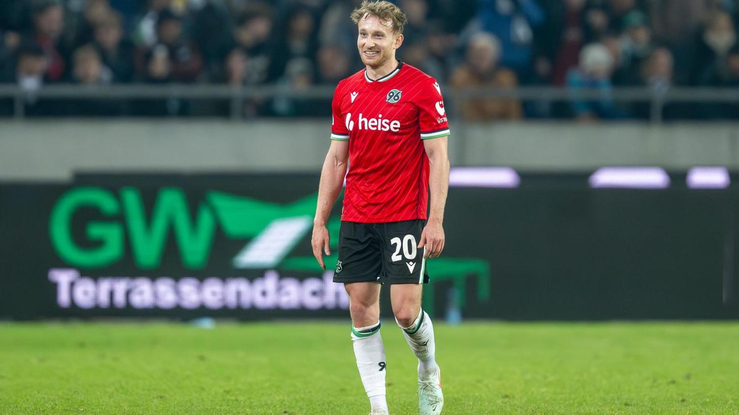 Jannik Dehm wechselt nach Fürth. Jannik Dehm wechselt nach Fürth.