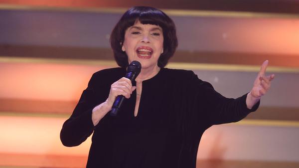 Mireille Mathieu gibt in Elbphilharmonie ein Zusat